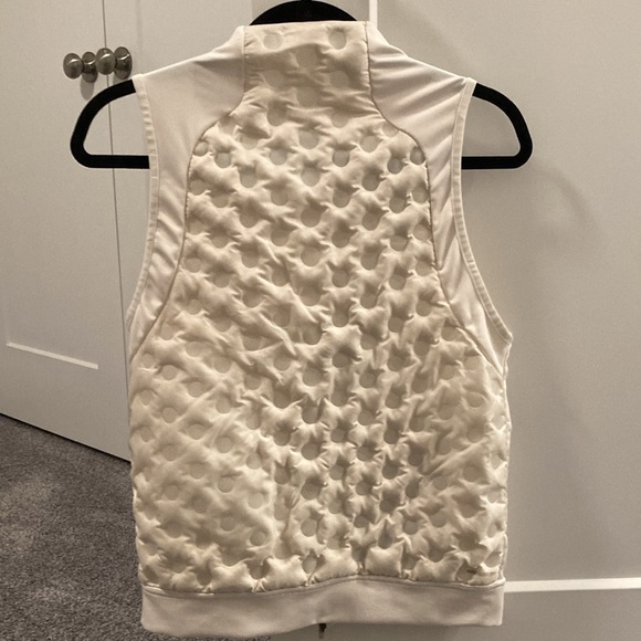 Nike Women’s Aeroloft Down Running Vest Size Small - Picture 2 of 9